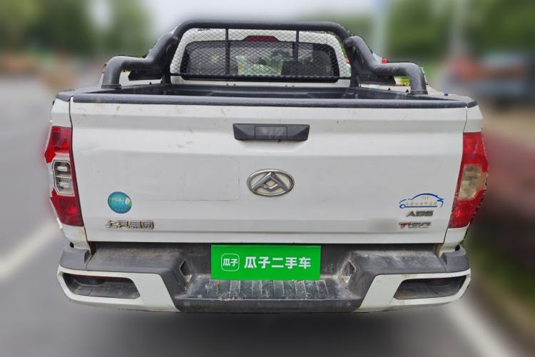 Used SAIC MAXUS T60 2020 2.0T Diesel Manual Two-Wheel Drive High-Ride Pioneer Edition Long Wheelbase China VI Standard Rear