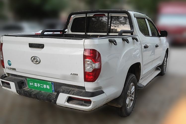 Used SAIC MAXUS T60 2020 2.0T Diesel Manual Two-Wheel Drive High-Ride Pioneer Edition Standard Cab China VI Rear Right 45 Deg