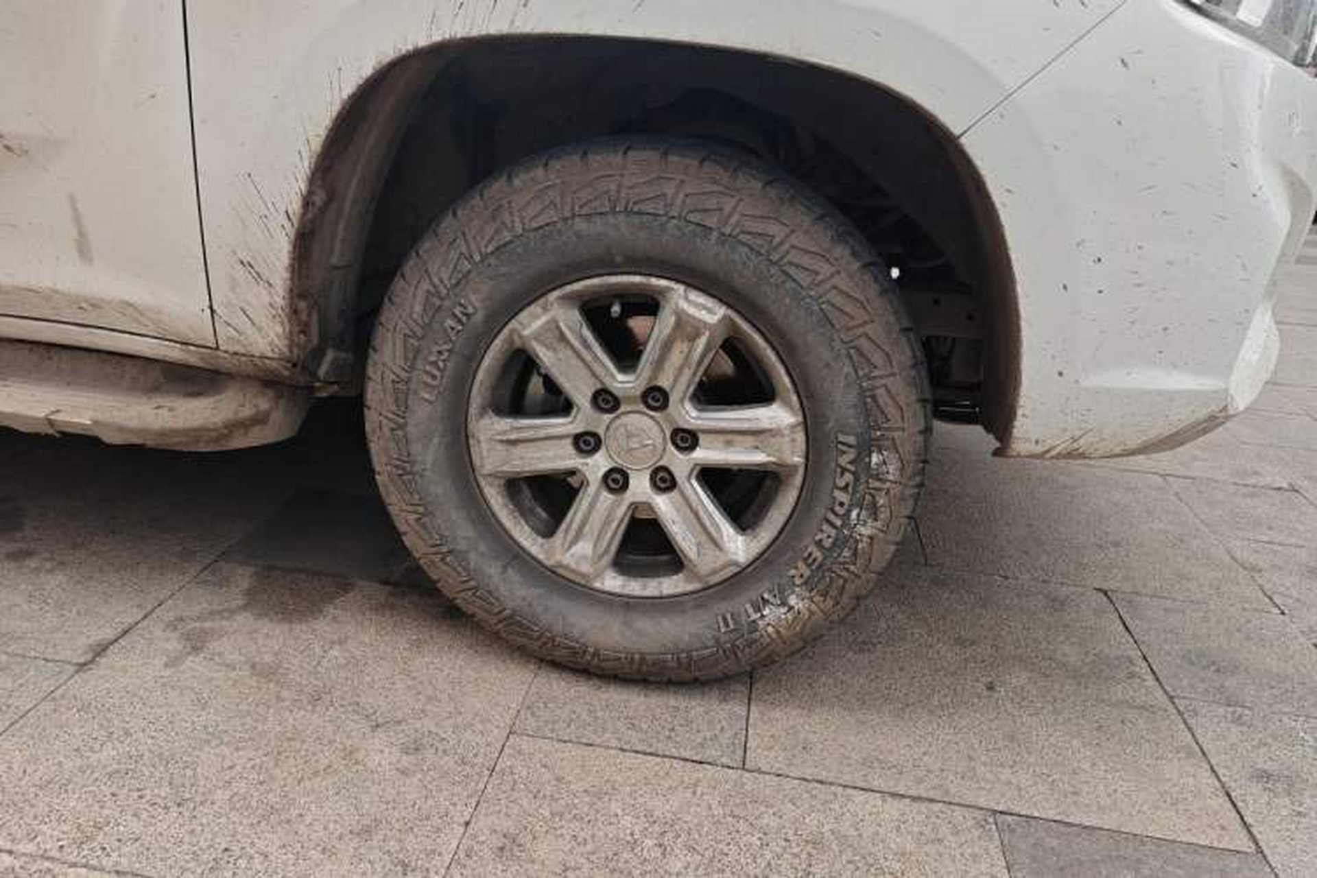 Used SAIC MAXUS T60 2020 2.0T Diesel Manual 4x4 High-Ride Pioneer Edition Long Wheelbase China VI Standard Right Front Wheel Hub