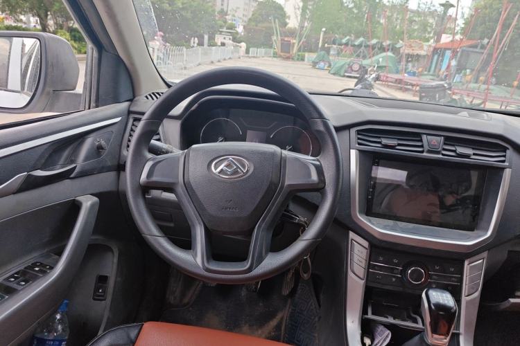 Used SAIC MAXUS T60 2020 2.0T Diesel Manual 4x4 High-Ride Pioneer Edition Long Wheelbase China VI Standard Steering Wheel