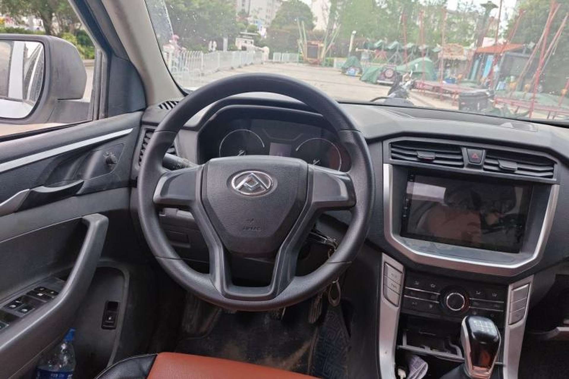 Used SAIC MAXUS T60 2020 2.0T Diesel Manual 4x4 High-Ride Pioneer Edition Long Wheelbase China VI Standard Steering Wheel