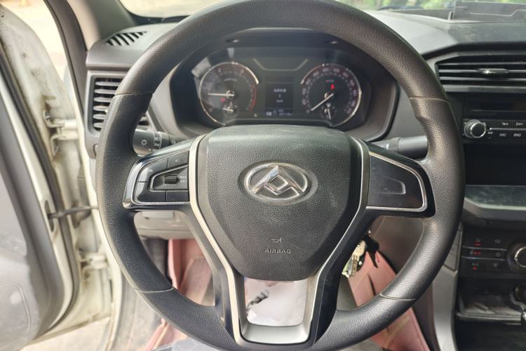 Used SAIC MAXUS T60 2020 2.0T Diesel Automatic 2WD High-Ride Pioneer Edition Long-Body China VI Steering Wheel