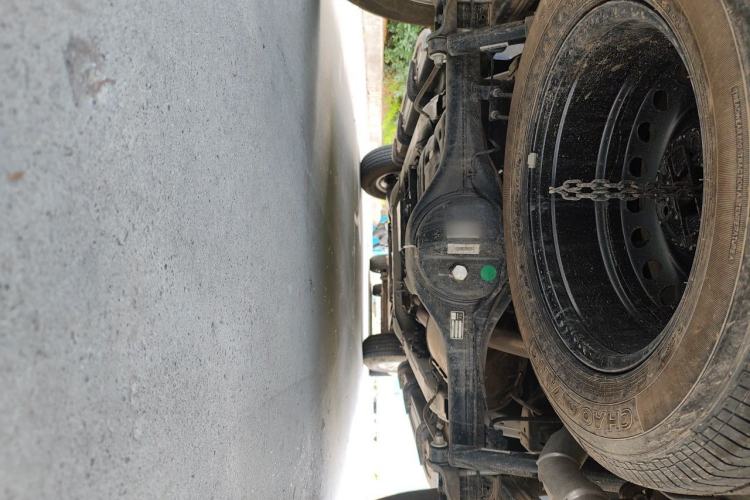 Used SAIC MAXUS T60 2026 Model 2.0T Manual Diesel Four-Wheel Drive Long Box Wheel Package—Comfort Edition Chassis Rear
