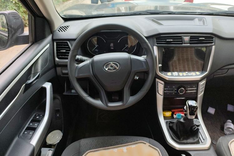 Used SAIC MAXUS T60 2026 Model 2.0T Manual Diesel Four-Wheel Drive Long Box Wheel Package—Comfort Edition Steering Wheel