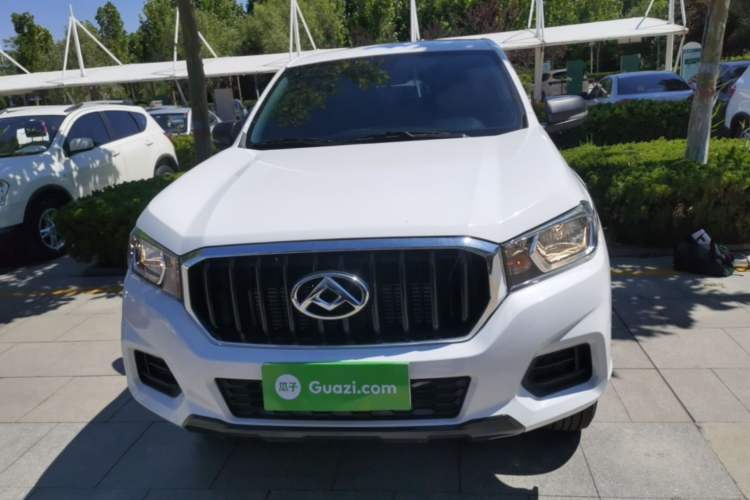 Used SAIC MAXUS T60 2026 Model 2.0T Manual Diesel Two-Wheel Drive Long Box Wheel Package—Comfort Edition Front
