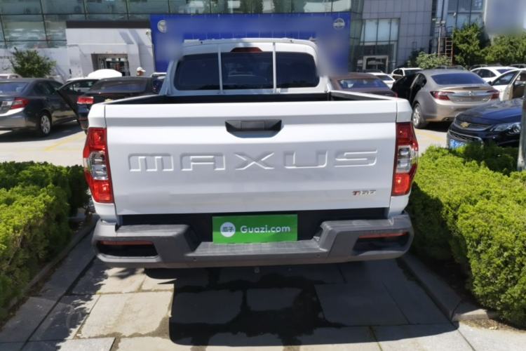 Used SAIC MAXUS T60 2026 Model 2.0T Manual Diesel Two-Wheel Drive Long Box Wheel Package—Comfort Edition Rear