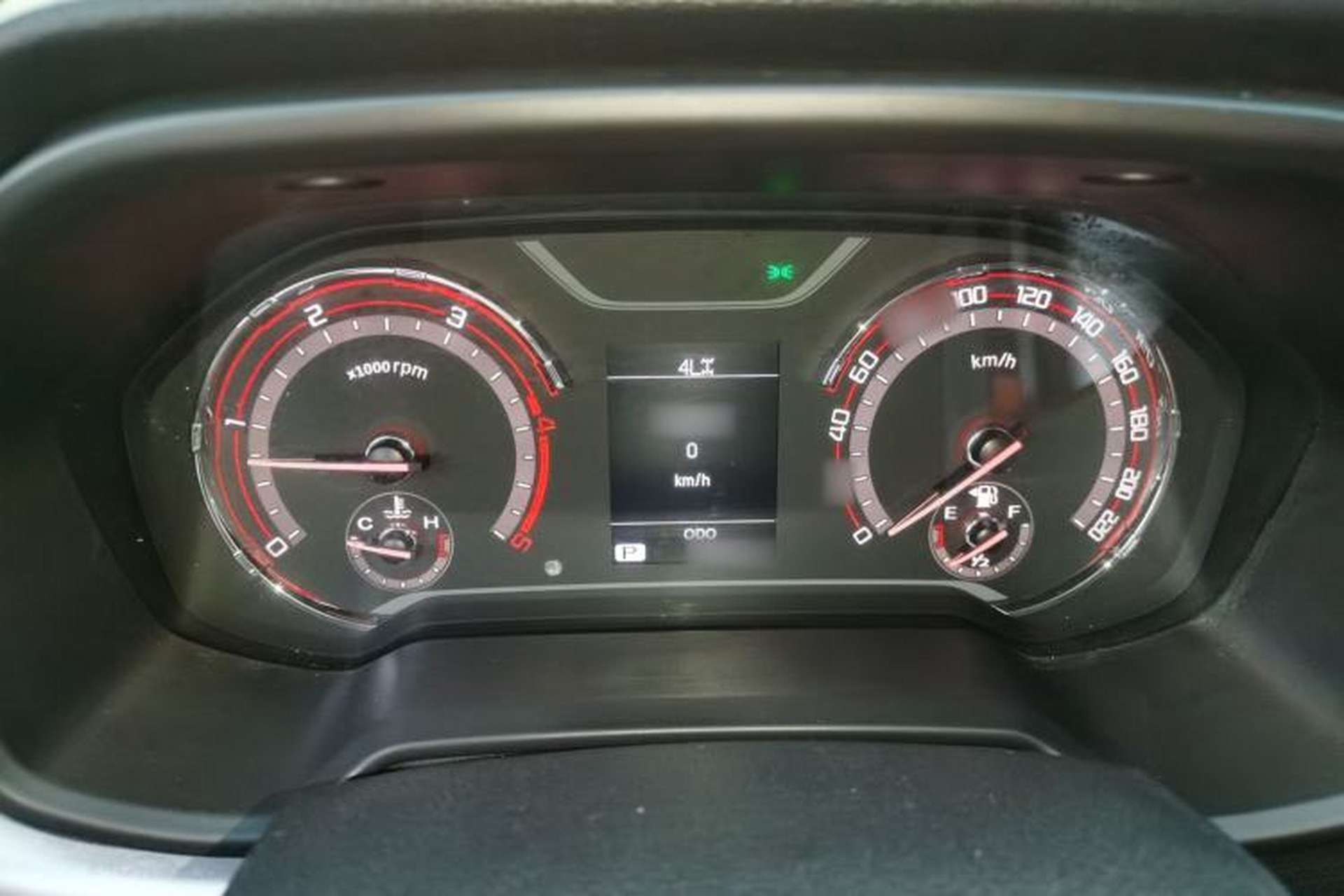 Used SAIC MAXUS T70 2021 2.0T Diesel Automatic 4x4 Elite Version with Long Bed and High Ground Clearance Instrument Cluster