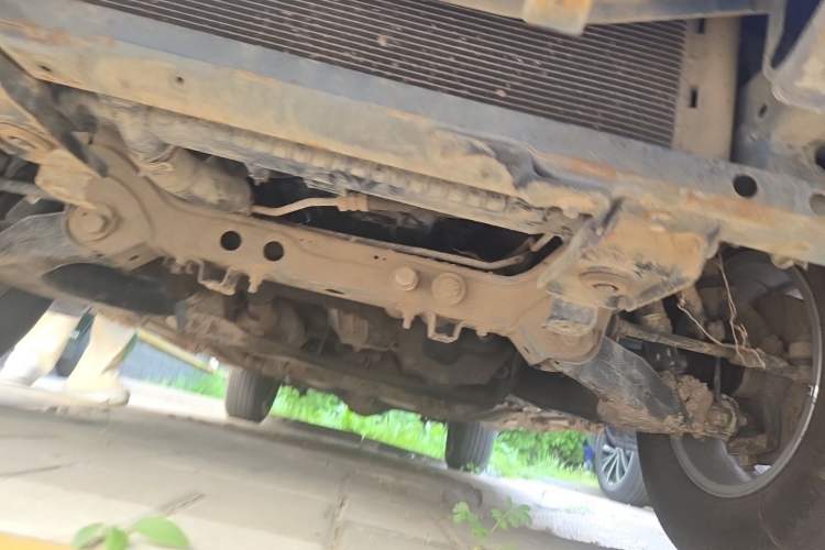 Used SAIC MAXUS T70 2019 2.0T Diesel Manual 4x4 Comfort Edition Standard Cab High-Profile Chassis Chassis Front