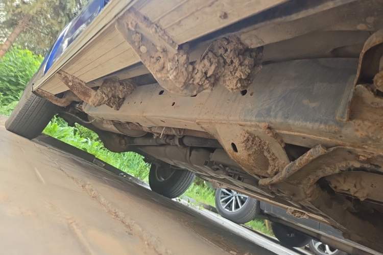 Used SAIC MAXUS T70 2019 2.0T Diesel Manual 4x4 Comfort Edition Standard Cab High-Profile Chassis Chassis Front Right