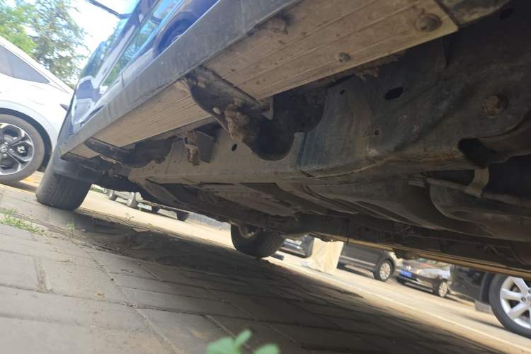 Used SAIC MAXUS T70 2019 2.0T Diesel Manual 4x4 Comfort Edition Standard Cab High-Profile Chassis Chassis Rear Left