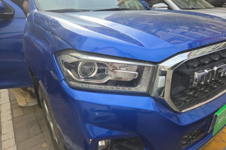 Used SAIC MAXUS T70 2019 2.0T Diesel Manual 4x4 Comfort Edition Standard Cab High-Profile Chassis Right Front Headlight