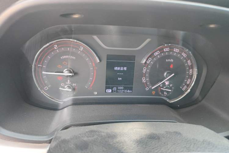 Used SAIC MAXUS T70 2019 2.0T Diesel Automatic Two-Wheel Drive Comfort Edition with Long Bed and High Ground Clearance Instrument Cluster