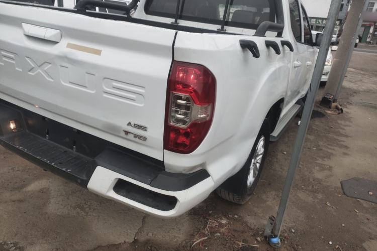 Used SAIC MAXUS T70 2019 2.0T Diesel Manual Two-Wheel Drive Comfort Version Standard Box High Chassis Exterior 3