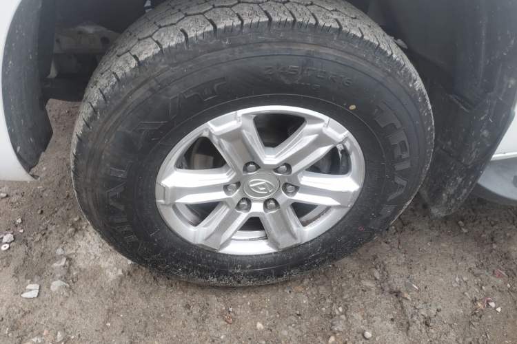 Used SAIC MAXUS T70 2019 2.0T Diesel Manual Two-Wheel Drive Comfort Version Standard Box High Chassis Exterior 4