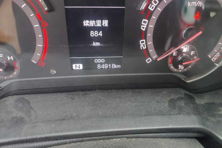 Used SAIC MAXUS T70 2019 2.0T Diesel Automatic Two-Wheel Drive Comfort Edition Standard Box with High Chassis Odometer Close Up