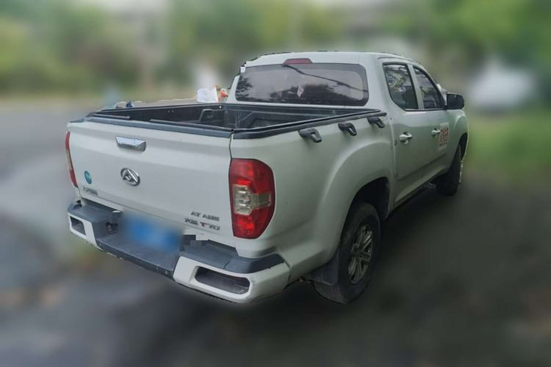 Used SAIC MAXUS T70 2019 2.0T Diesel Automatic Two-Wheel Drive Comfort Edition Standard Box with High Chassis Rear Right 45 Deg