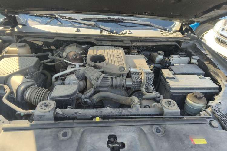 Used SAIC MAXUS T70 2020 2.0T Diesel Manual 4x4 Comfort Edition Long Bed High Ground Clearance Engine Bay