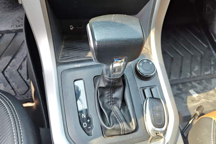 Used SAIC MAXUS T70 2020 2.0T Diesel Automatic 4x4 Australian Version Standard Box High Ground Clearance Gear Lever