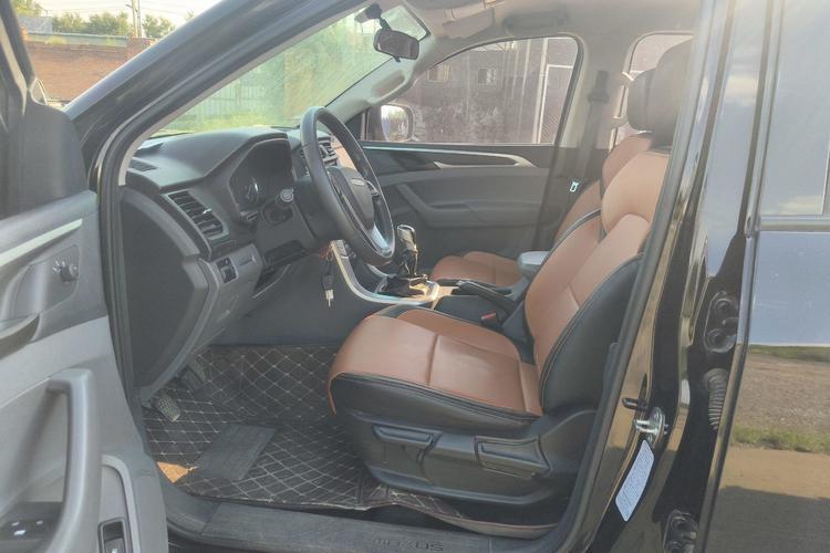 Used SAIC MAXUS T70 2020 2.0T Diesel Manual 4x4 Comfort Edition Long Bed High Ground Clearance Interior 2