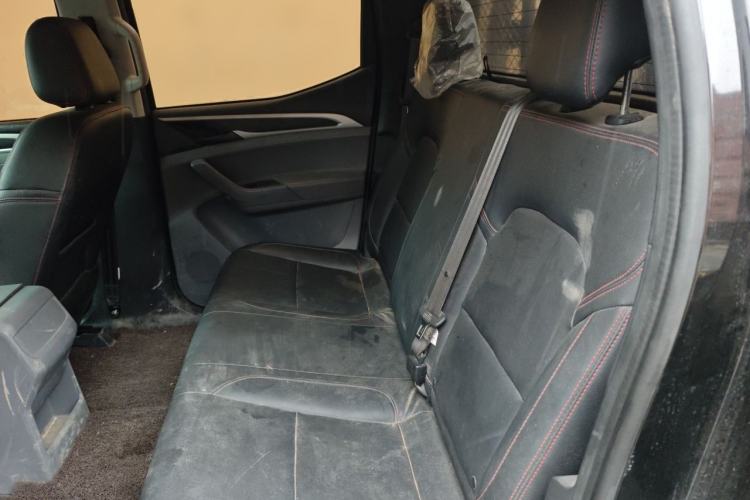 Used SAIC MAXUS T70 2020 2.0T Diesel Manual Two-Wheel Drive Comfort Version Standard Box High Ground Clearance Left Rear Seat