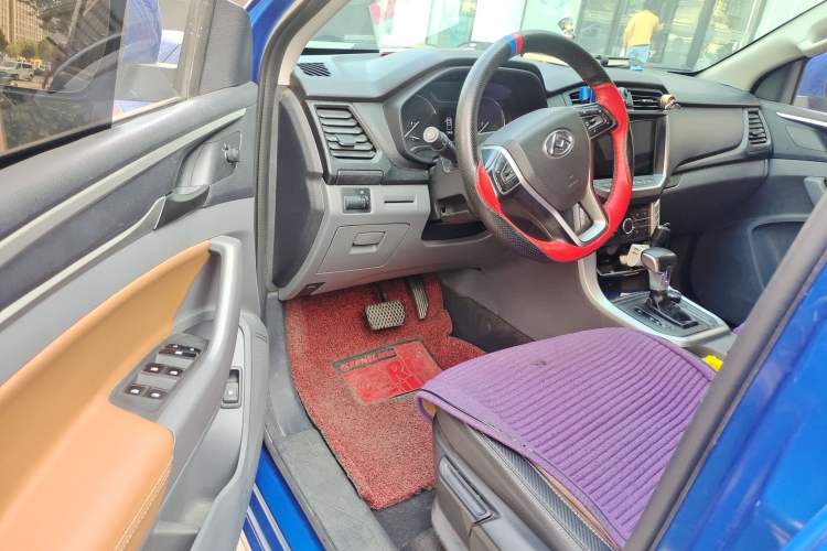 Used SAIC MAXUS T70 2020 2.0T Diesel Automatic 4x4 Comfort Edition with Long Bed and High Ground Clearance Driver Seat