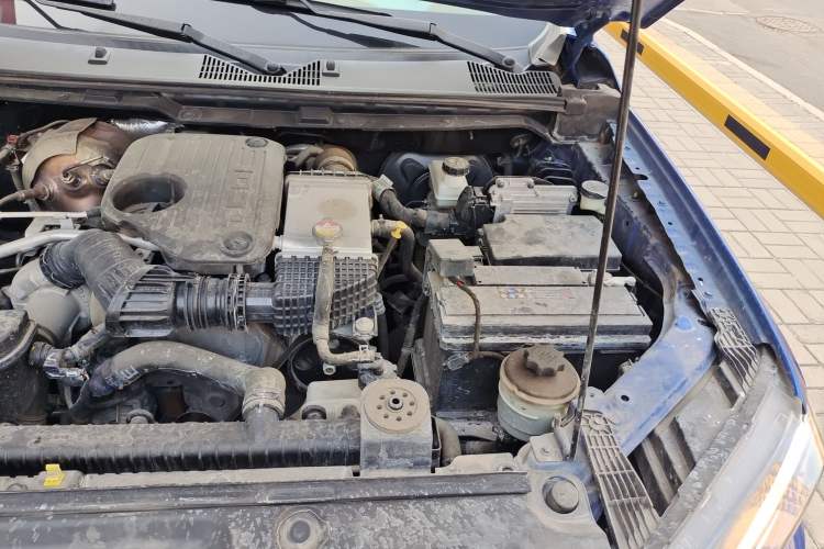 Used SAIC MAXUS T70 2020 2.0T Diesel Automatic 4x4 Comfort Edition with Long Bed and High Ground Clearance Engine Bay Left