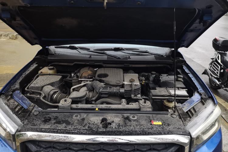 Used SAIC MAXUS T70 2020 2.0T Diesel Manual 4x4 Australian Version with Long Bed and High Ground Clearance Engine Bay