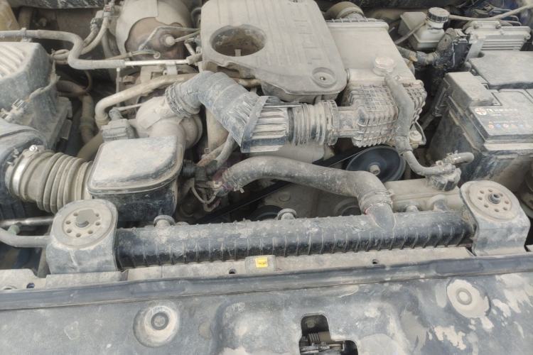 Used SAIC MAXUS T70 2020 2.0T Diesel Manual Two-Wheel Drive Australian Version with Long Bed and High Ground Clearance Engine Bay
