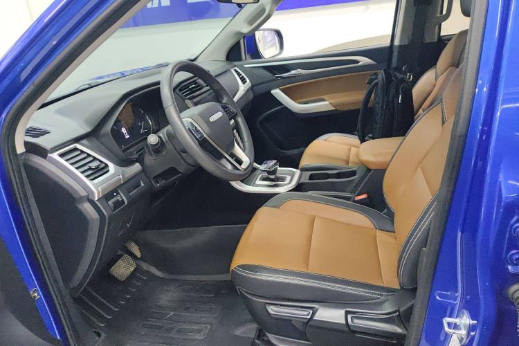 Used SAIC MAXUS T70 2020 2.0T Gasoline Automatic Two-Wheel Drive Comfort Edition Standard Cab High Ground Clearance Left Front Seat