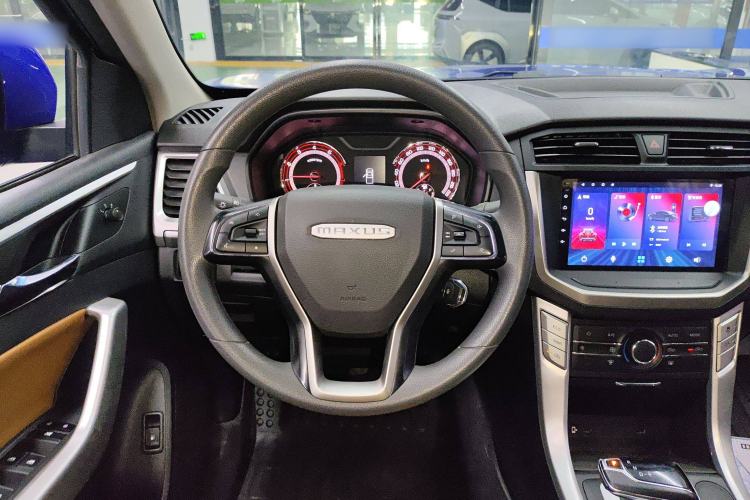 Used SAIC MAXUS T70 2020 2.0T Gasoline Automatic Two-Wheel Drive Comfort Edition Standard Cab High Ground Clearance Steering Wheel