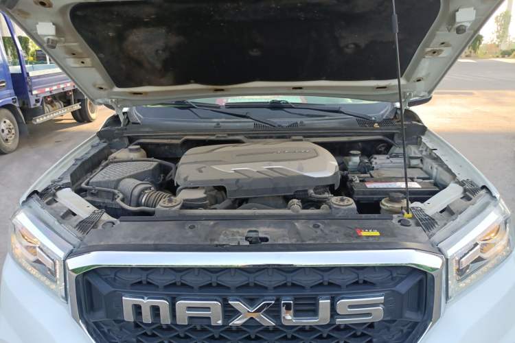 Used SAIC MAXUS T70 2020 2.0T Diesel Automatic 4x4 Commemorative Edition with Long Bed and High Ground Clearance Engine Bay