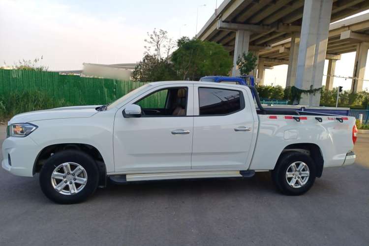Used SAIC MAXUS T70 2020 2.0T Diesel Automatic 4x4 Commemorative Edition with Long Bed and High Ground Clearance Exterior 3