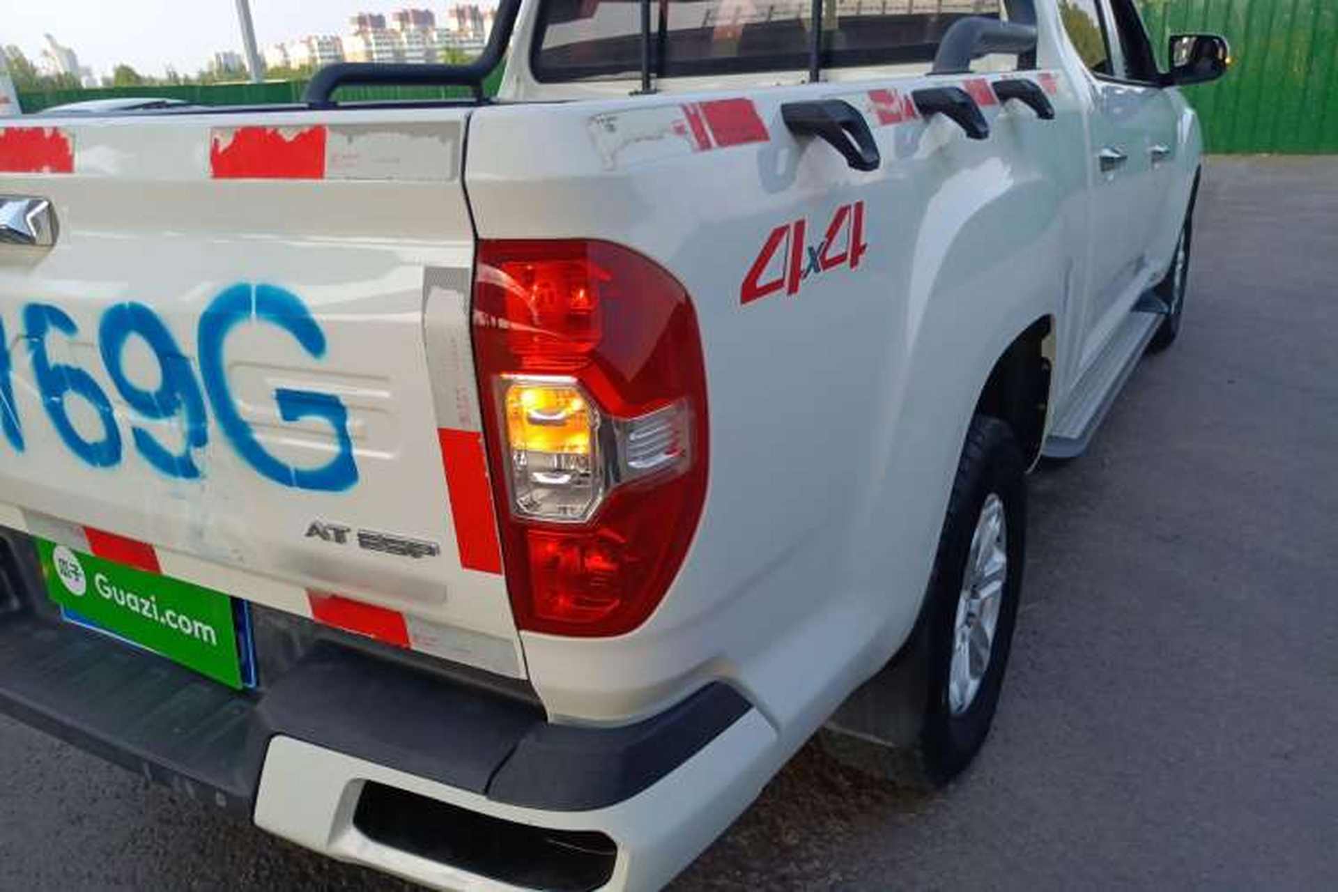 Used SAIC MAXUS T70 2020 2.0T Diesel Automatic 4x4 Commemorative Edition with Long Bed and High Ground Clearance Exterior 6