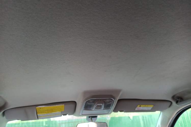 Used SAIC MAXUS T70 2020 2.0T Diesel Automatic 4x4 Commemorative Edition with Long Bed and High Ground Clearance Headliner