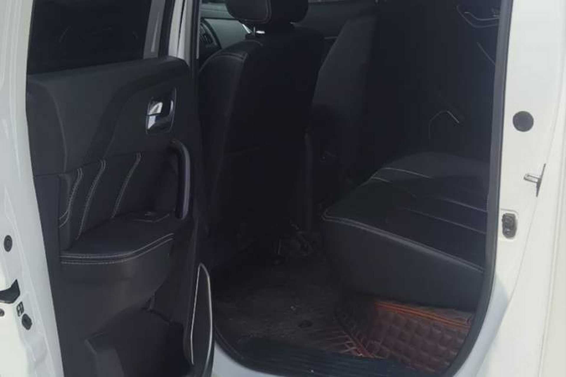 Used SAIC MAXUS T70 2020 2.0T Diesel Automatic 4x4 Australian Version Standard Box High Ground Clearance Interior 2