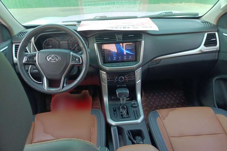 Used SAIC MAXUS T70 2020 2.0T Diesel Automatic 4x4 Commemorative Edition with Long Bed and High Ground Clearance Interior 2