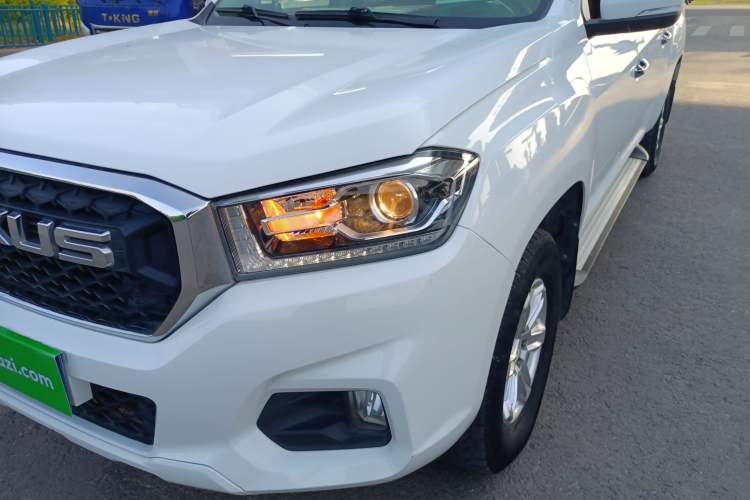 Used SAIC MAXUS T70 2020 2.0T Diesel Automatic 4x4 Commemorative Edition with Long Bed and High Ground Clearance Left Front Headlight