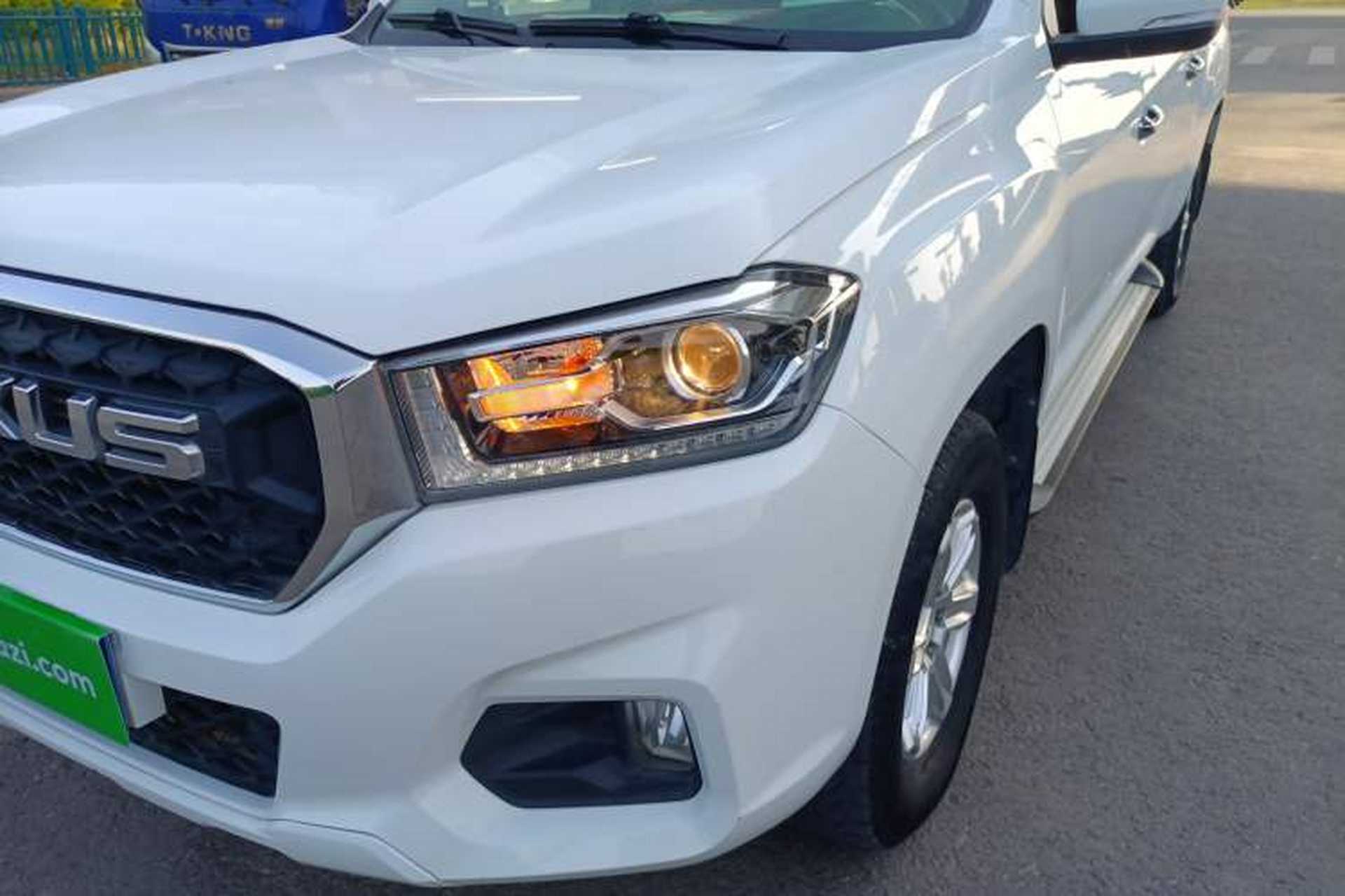 Used SAIC MAXUS T70 2020 2.0T Diesel Automatic 4x4 Commemorative Edition with Long Bed and High Ground Clearance Left Front Headlight