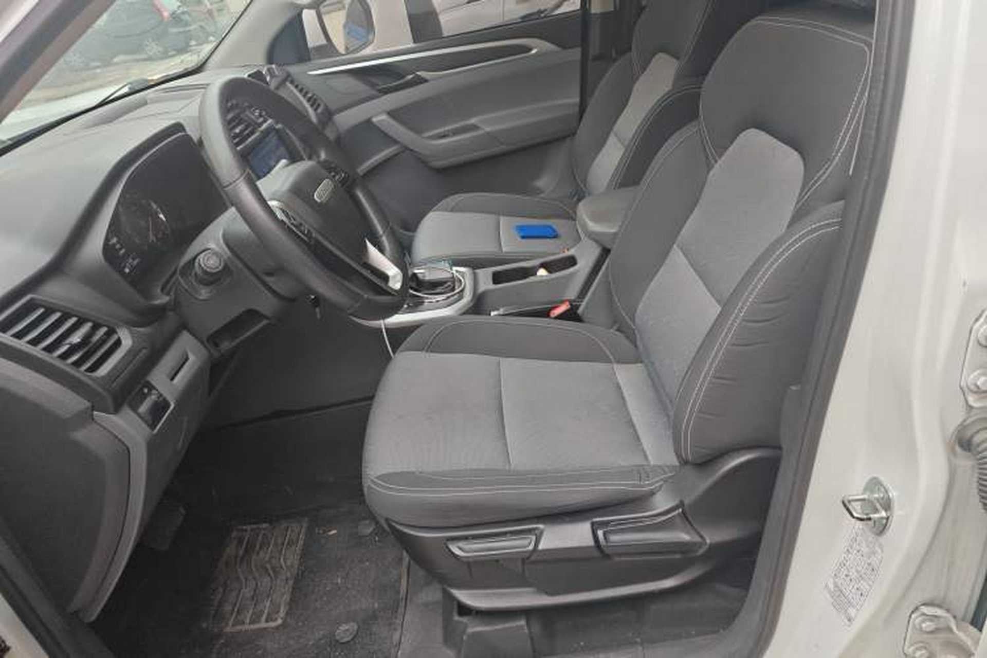 Used SAIC MAXUS T70 2020 2.0T Diesel Automatic 2WD Comfort Edition Standard Cab High Ground Clearance Left Front Seat
