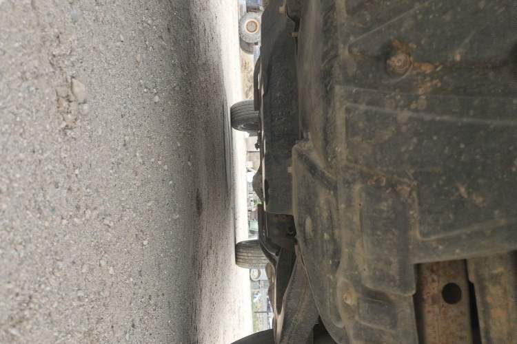 Used SAIC MAXUS T70 2021 2.0T Diesel Automatic 4x4 Elite Version with Long Bed and High Ground Clearance Chassis Front