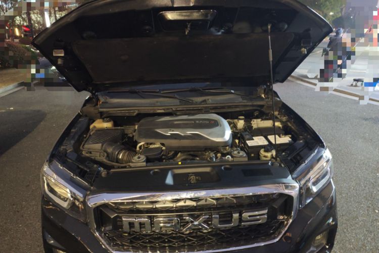 Used SAIC MAXUS T70 2021 2.0T Diesel Automatic 4x4 Advanced Version with Long Bed and High Ground Clearance Engine Bay