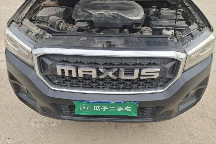 Used SAIC MAXUS T70 2021 2.0T Diesel Automatic 4x4 Elite Version with Long Bed and High Ground Clearance Engine Bay
