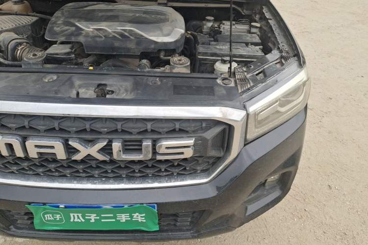 Used SAIC MAXUS T70 2021 2.0T Diesel Automatic 4x4 Elite Version with Long Bed and High Ground Clearance Engine Bay Left