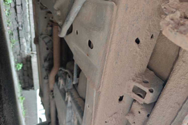 Used SAIC MAXUS T70  Chassis Front Left