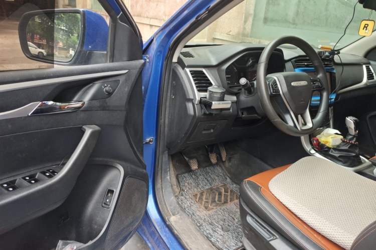 Used SAIC MAXUS T70  Driver Seat