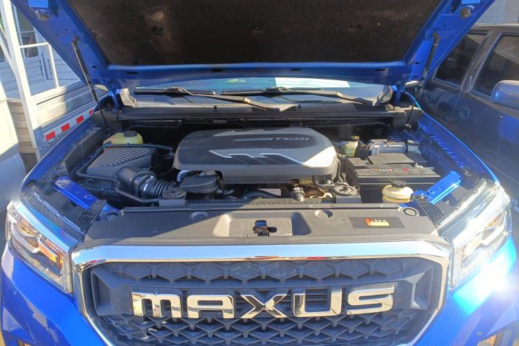 Used SAIC MAXUS T70 2021 2.0T Diesel Automatic 4x4 Elite Version with Long Bed and High Ground Clearance Engine Bay
