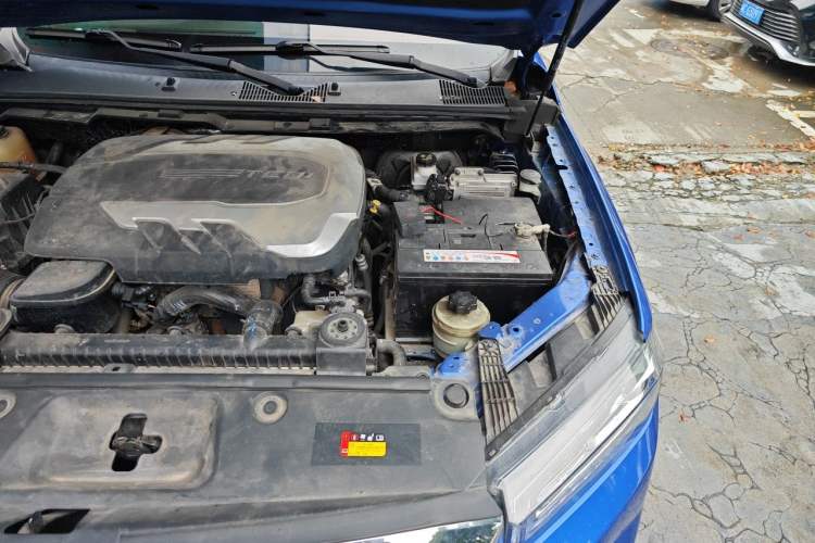 Used SAIC MAXUS T70 2021 2.0T Diesel Automatic 4x4 Australian Version Long Bed High Ground Clearance Engine Bay Left