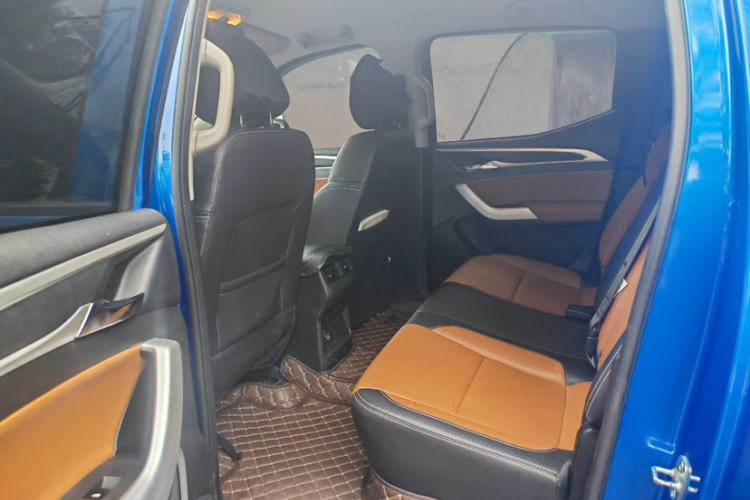 Used SAIC MAXUS T70 2021 2.0T Diesel Automatic 4x4 Elite Version with Long Bed and High Ground Clearance Exterior 1