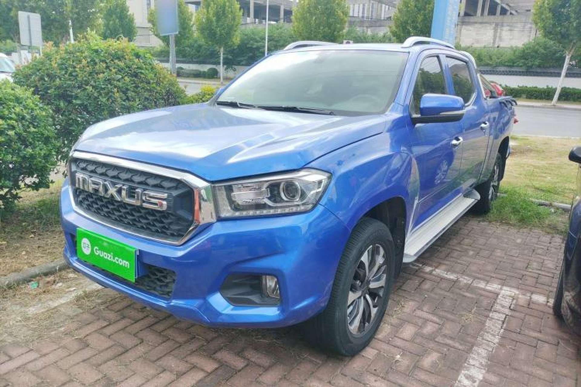 Used SAIC MAXUS T70 2021 2.0T Diesel Automatic Two-Wheel Drive Elite Version with Long Bed and High Ground Clearance Front Left 45 Deg