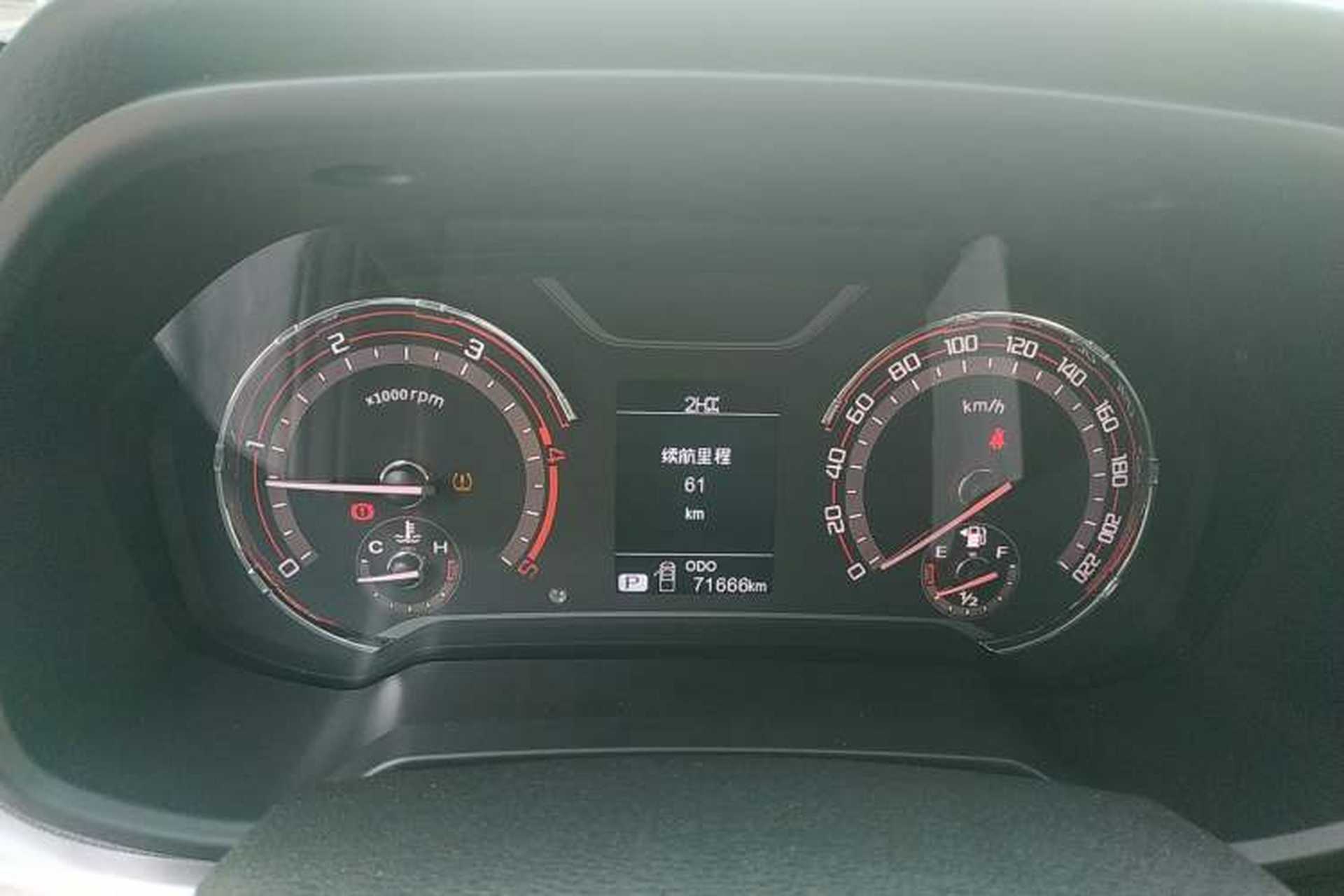 Used SAIC MAXUS T70 2021 2.0T Diesel Automatic 4x4 Elite Version with Long Bed and High Ground Clearance Instrument Cluster
